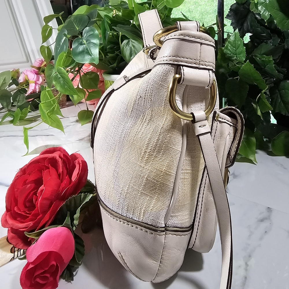 Coach Legacy Signature Ivory and Beige Shoulderbag | Handbag - Picture 6 of 15